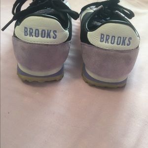 Brooks Vanguard shoes